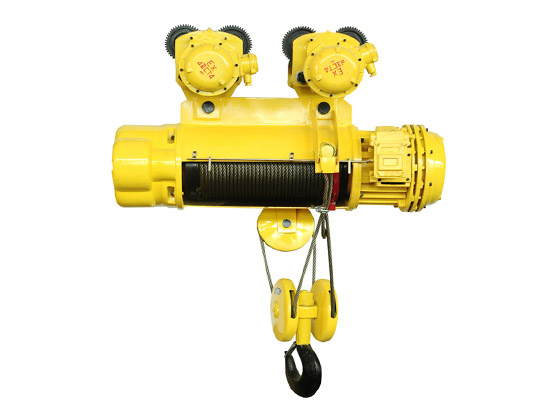 What are the characteristics of electric wire rope hoists